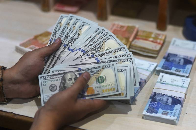 Rupee triumphs in seesaw dollar trade 