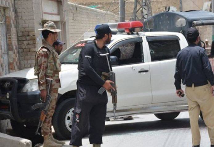 Policeman hurt in Sibi hand grenade hit 