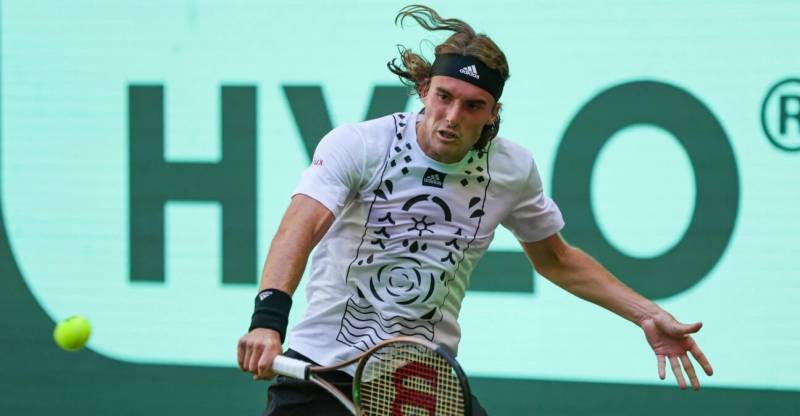 Tsitsipas into Mallorca final