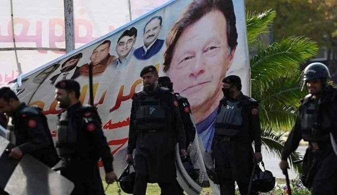 Govt asks KP, GB police chiefs to call back their personnel from Banigala