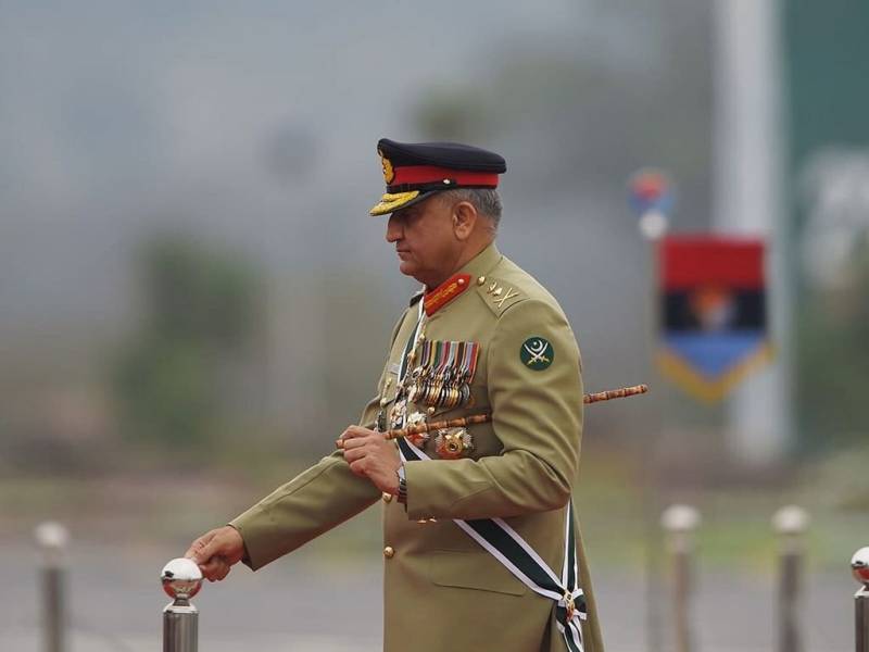 COAS expresses grief over demise of his friend Manzoor Jr.