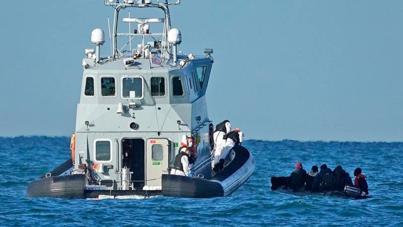 More than 1,100 Channel crossings in small boats Sunday: UK