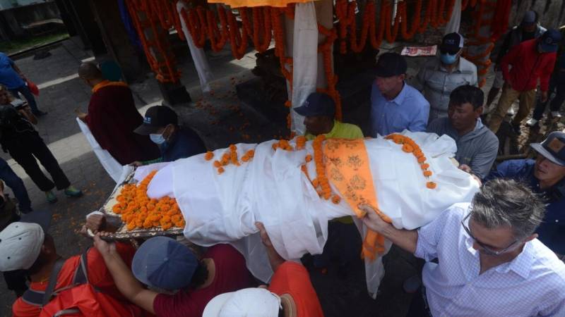 Top US ski mountaineer gets Buddhist cremation in Nepal
