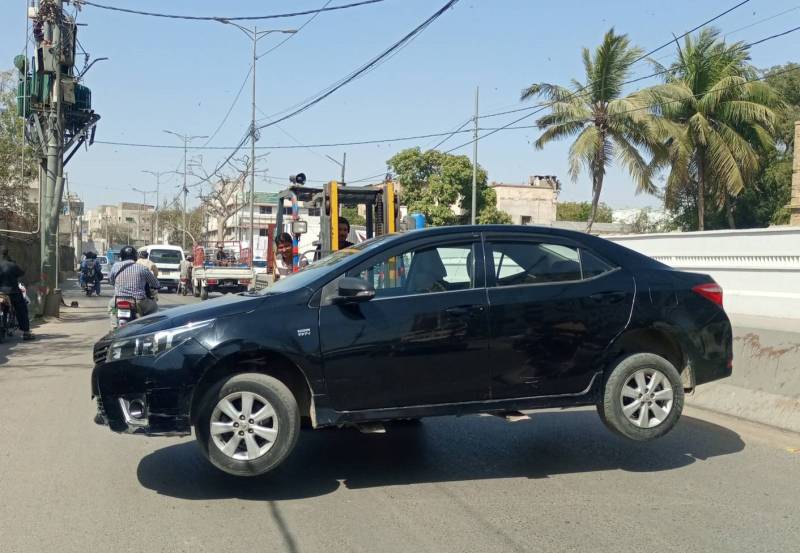 Rs2000 fine for wrong parking in Lahore