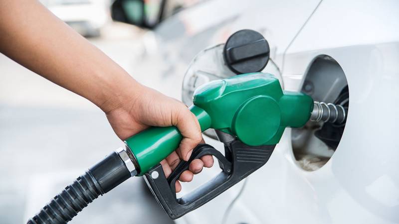 Govt decides against decreasing petrol price