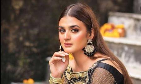 Hira Mani, Shazia Manzoor duet video on ‘Tu Mera Hero’ storm the internet
