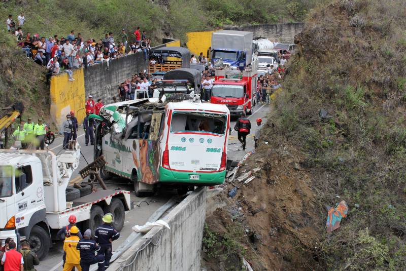 At least 20 dead in Colombia bus accident: police