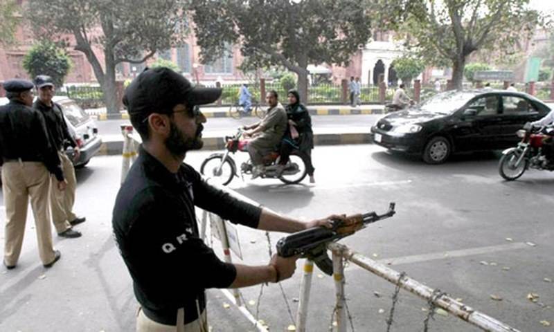 Robbers loot school in Faisalabad