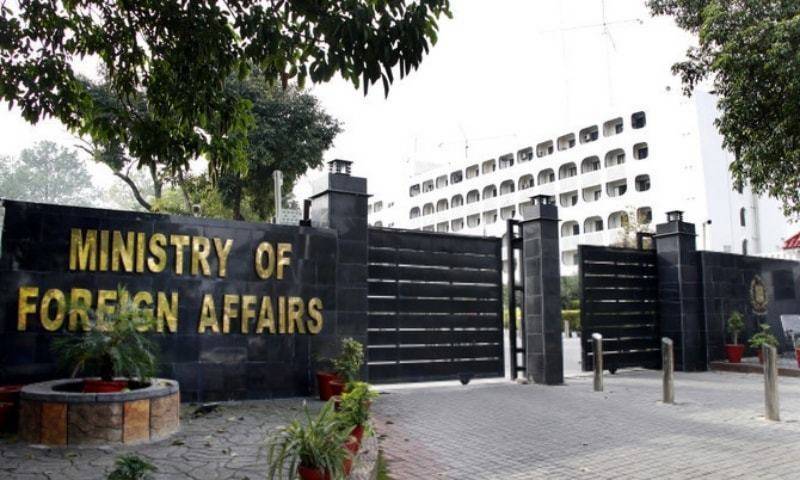 Efforts are underway to repatriate Arshad Sharif’s dead body: FO 