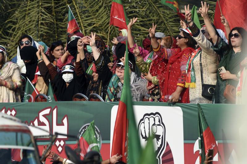 Only 10,000 people participated on first day of PTI long march