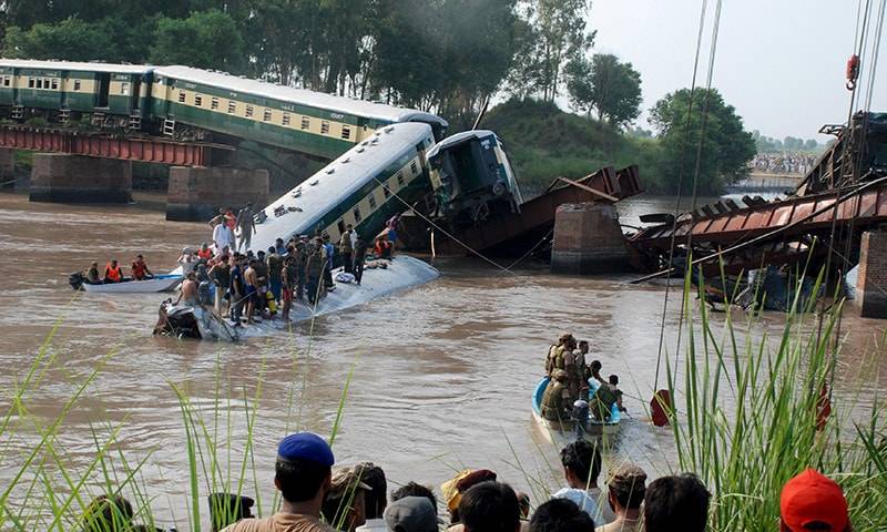 Deadliest bridge collapses of past 20 years in India, Pakistan 