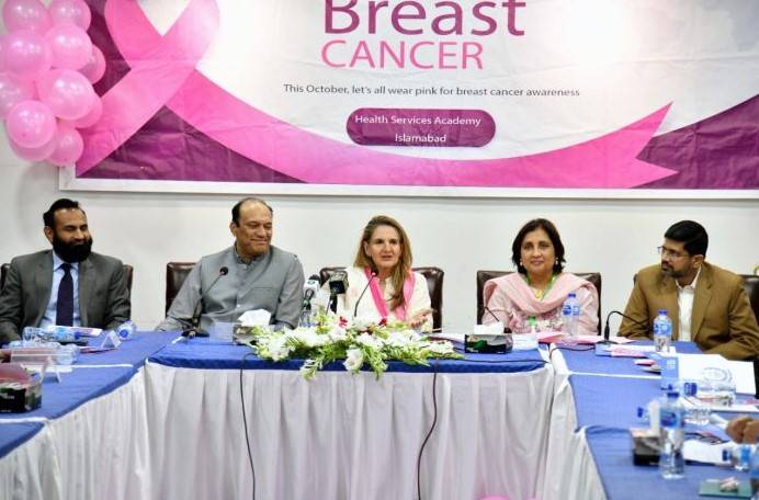 One in nine Pakistani women facing breast cancer risk: Begum Alvi