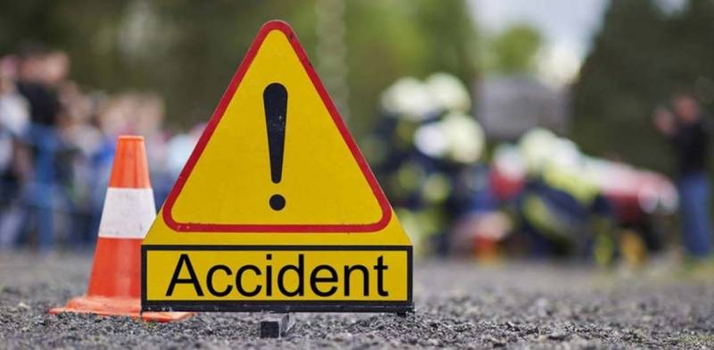 Five die in Karachi car accident   