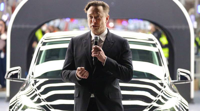 Elon Musk sells nearly $4 billion in Tesla stock