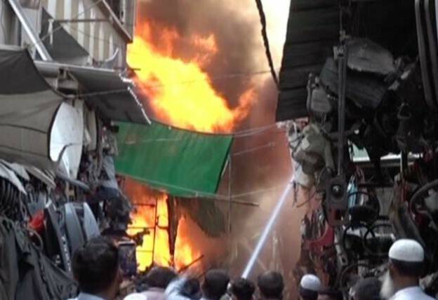 Fire sweeps through Karachi’s Shershah scrap market