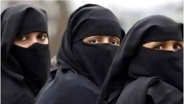 Brothel house raided in Narowal; 5 women, 4 men arrested