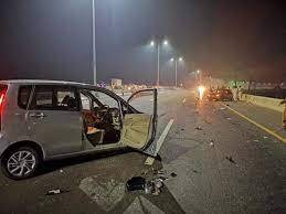 Car race crash kills two in Lahore 