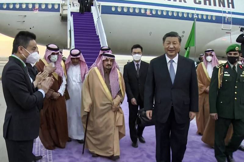 US warns of Chinese influence in Mideast as Xi visits Saudi Arabia