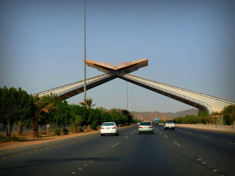 Traffic alert for those traveling between Makkah and Jeddah