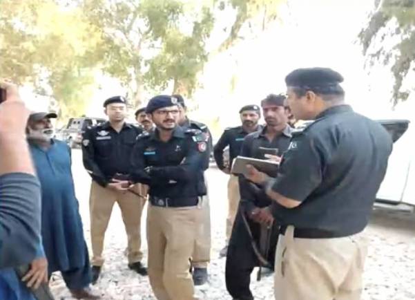Khairpur police arrest 20 suspects in operation against Kacha dacoits