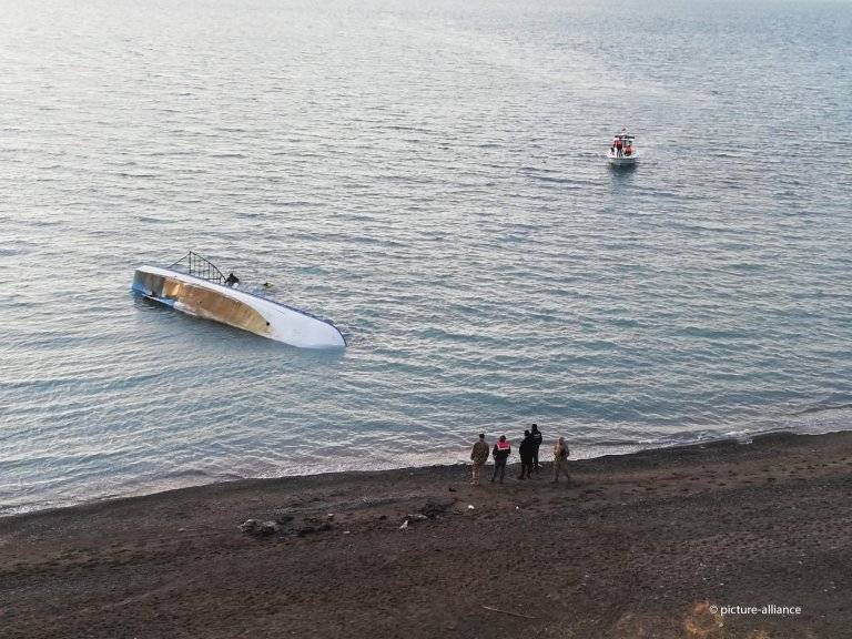Six migrants die in southeast Turkey accident