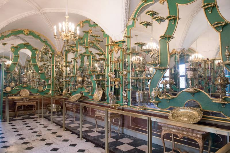 (FILES) In this file photo taken on April 9, 2019 shows one of the rooms in the Green Vault (Gruenes Gewoelbe) at the Royal Palace in Dresden, eastern Germany. AFP