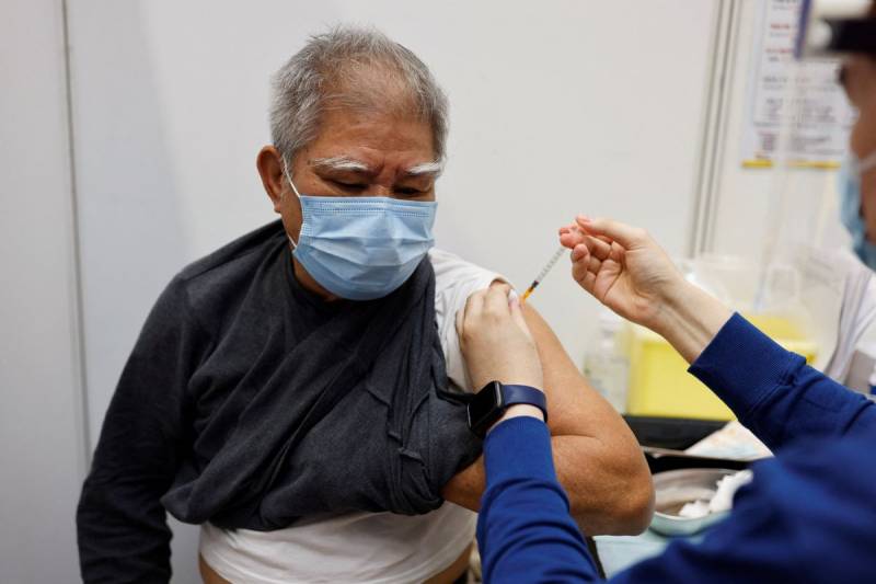 US offers Covid vaccines to China to stem outbreak