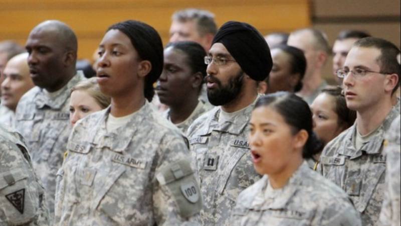 US court orders Marines to allow Sikhs with beards and turbans