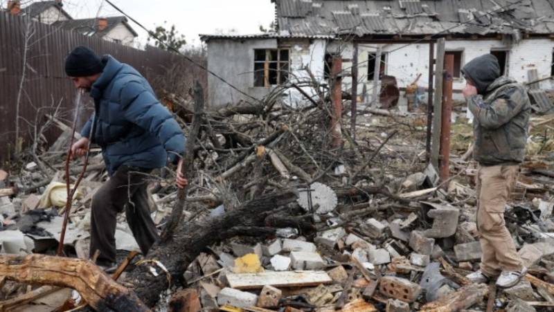 Ukraine officials report strikes on several regions, one dead in Kyiv