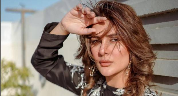 Kubra Khan sliding into 2023 unbothered