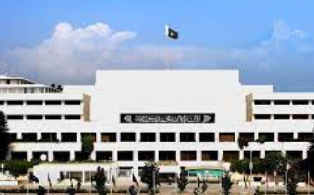 PTI plans asking PM to take vote of confidence