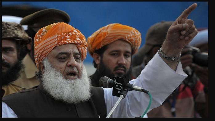 Fazl says politicians are not above the law  