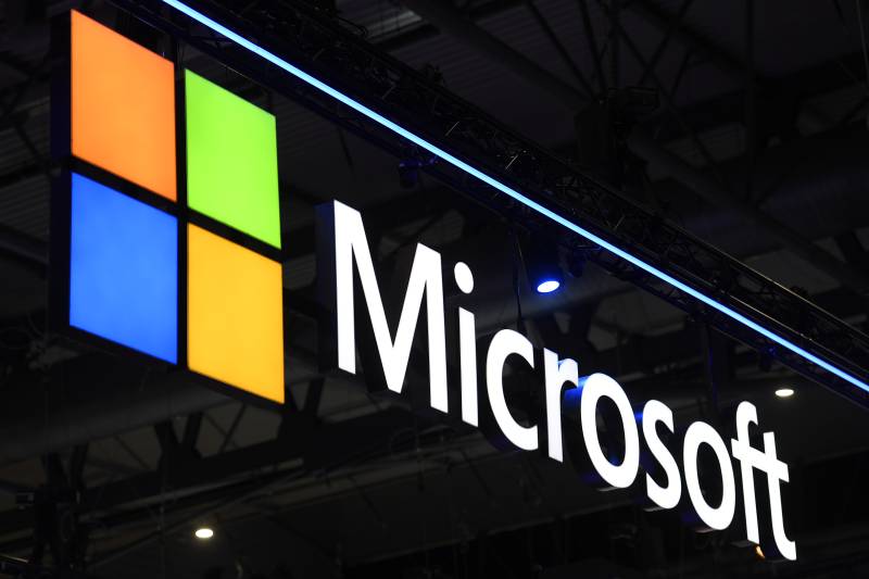 Microsoft to cut staff again