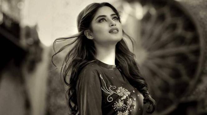 Sajal Aly’s bossy clicks leave fans awstruck