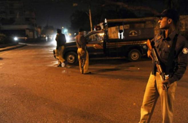 Karachi police officer martyred in firing