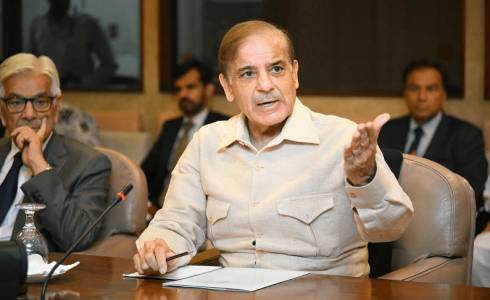 IMF giving tough time to Pakistan, says PM Shehbaz