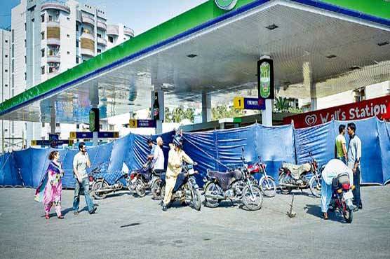Petrol shortage hits major cities in in Punjab