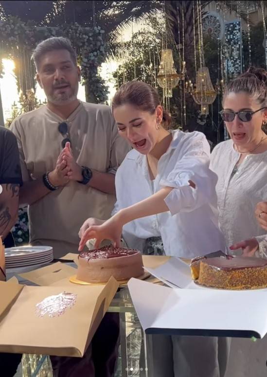 Hania Aamir celebrates birthday with friends