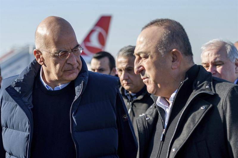 Greece, Turkey urge better relations after quake