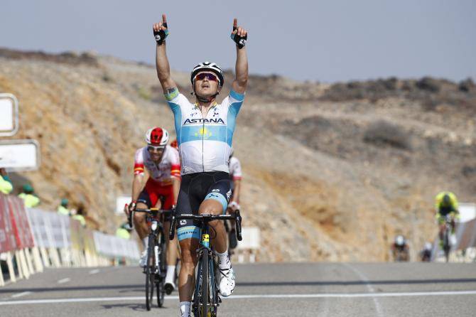 Herrada leads Tour of Oman after second stage win
