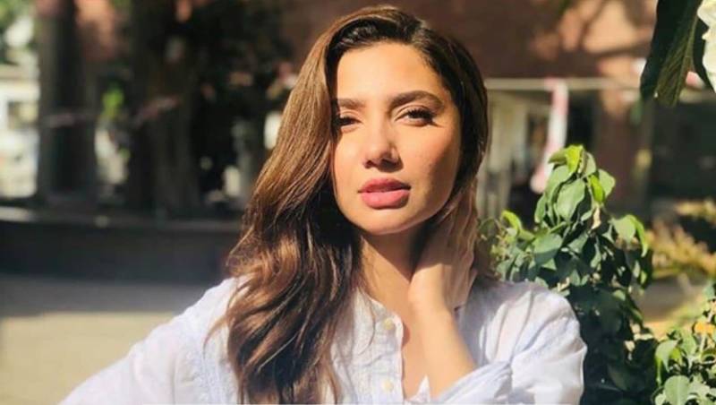 The first ‘White Kurta’ from Mahira’s brand ‘M by Mahira’ has been unveiled and fans became disappointed as the prices for her venture was too expensive
