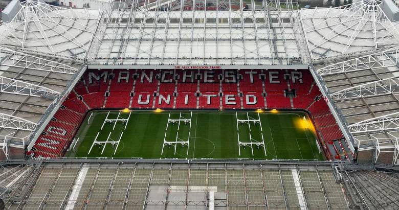 Qatar sheikh makes Man Utd bid as billionaire Ratcliffe confirms offer