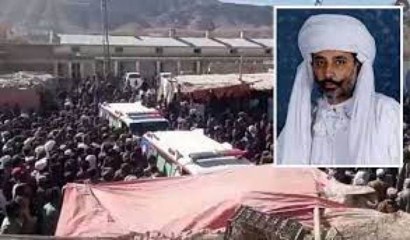 Police raid Khetran’s house as protesting Marri tribes stage protest in Quetta’s Red Zone