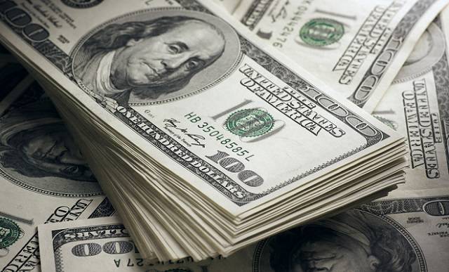 Pakistani rupee stages comeback against US dollar