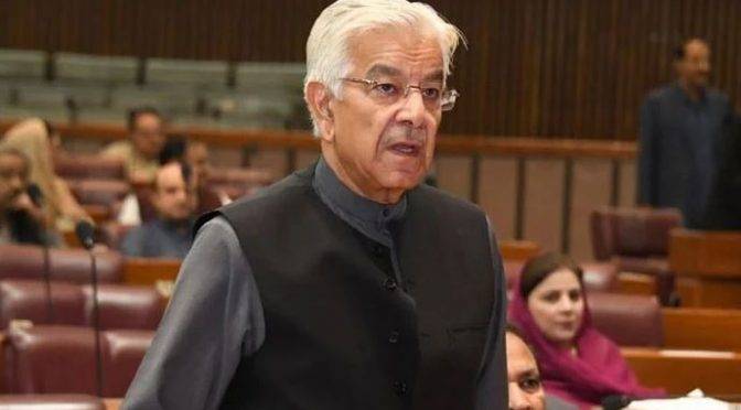 Khawaja Asif demands full court for reviewing Panama and other cases