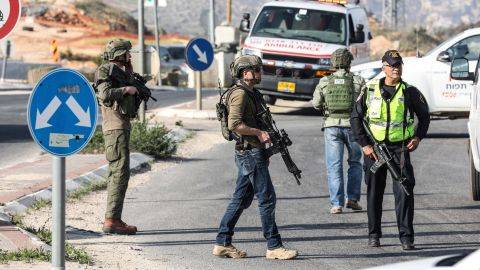Two Israelis Palestinian killed in West Bank attacks