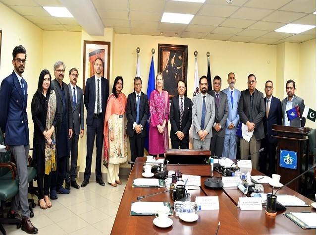 British High Commission's Development Director meets FBR Chairman 
