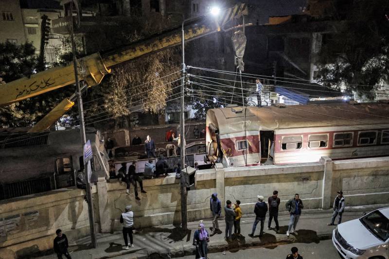 Two dead, 16 hurt in Egypt train accident