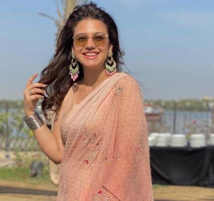 Zara Noor Abbas gets special birthday message from hubby