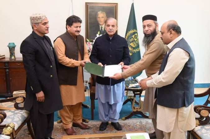 PM acknowledges services of school teacher who coined name of Islamabad